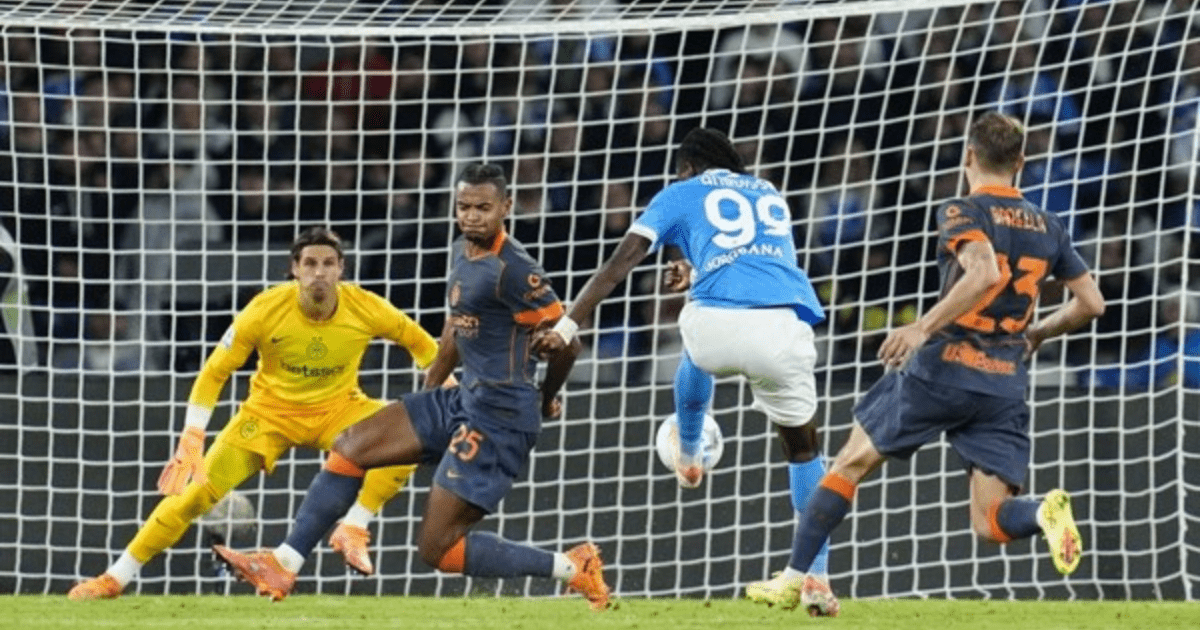 Protes Marotta Penalti Napoli