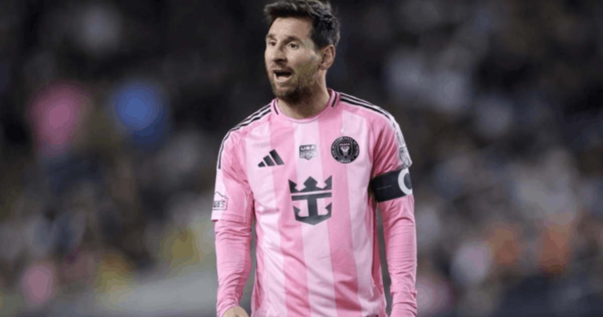 Lionel Messi Protes Wasit