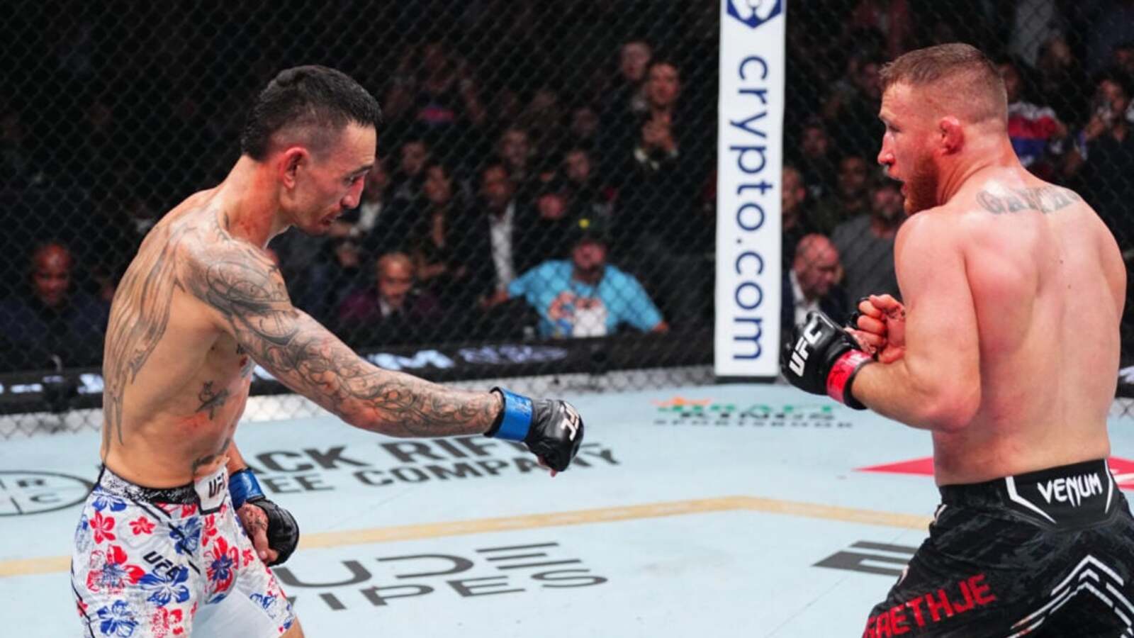 max holloway - ilustrasi berita Max Holloway Tertawa dan Anggap Klaim Justin Gaethje Sebagai Umpan