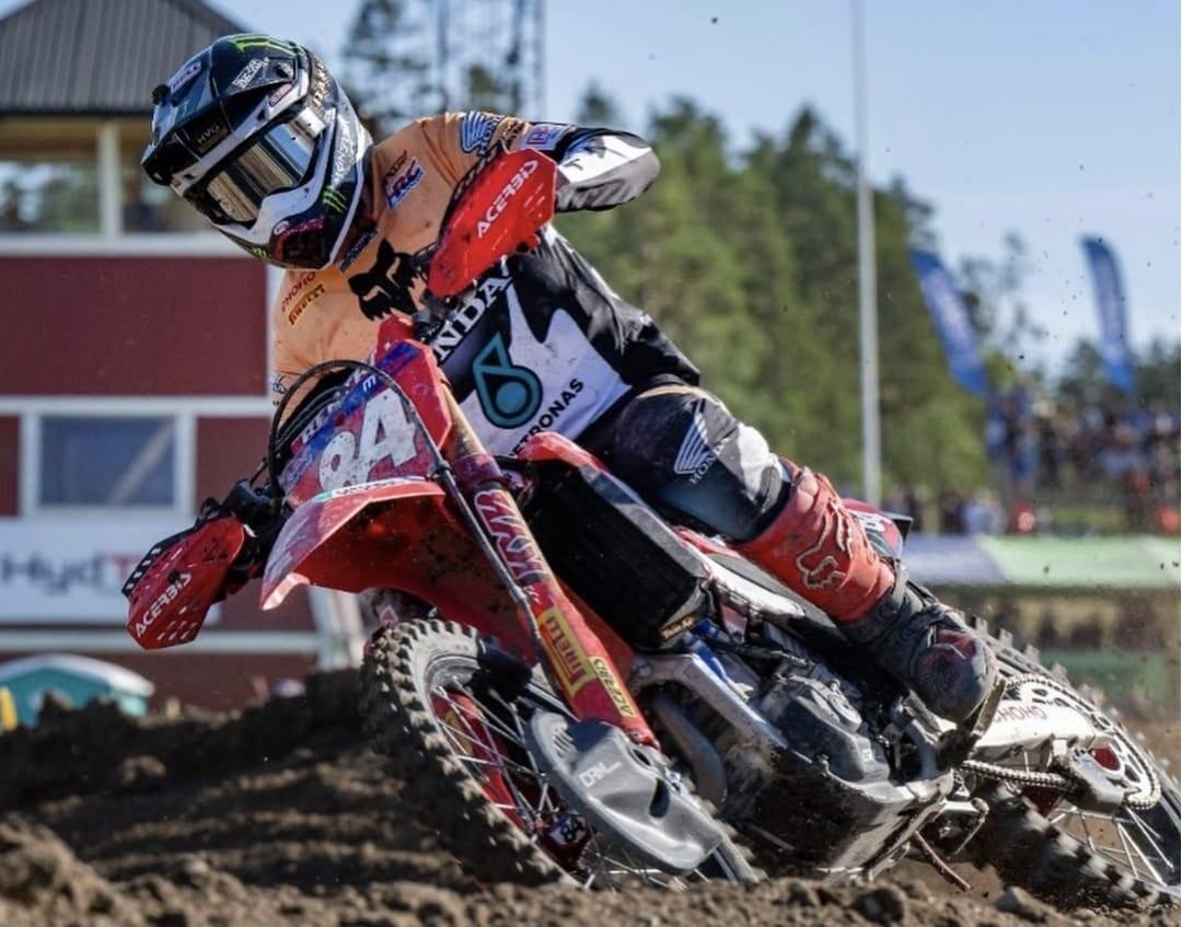 herlings gp belanda Herlings GP Belanda: Double kemenangan di depan publiknya herlings gp belanda - ilustrasi berita Herlings GP Belanda: Double kemenangan di depan publiknya