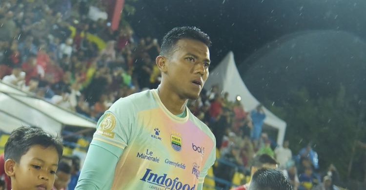teja paku alam - ilustrasi berita Teja Paku Alam Pimpin Persib Raih Kemenangan dan Persembahan untuk Bobotoh